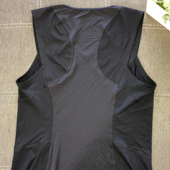 lululemon Run Tank - Gently Worn! - Picture 3 of 4